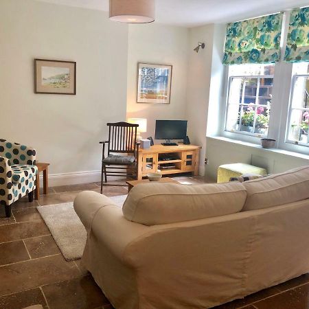 Lauras Townhouse Apartments Garrard'S Retreat 巴斯 外观 照片