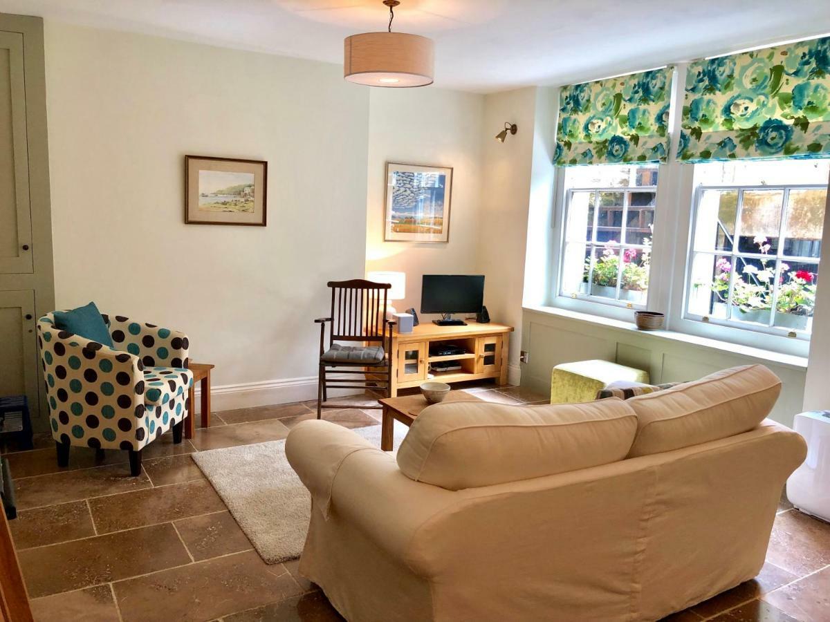 Lauras Townhouse Apartments Garrard'S Retreat 巴斯 外观 照片